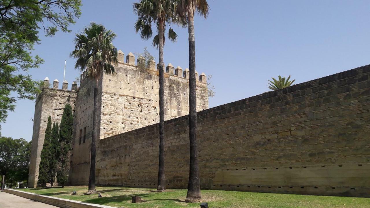 Sherryflat Alcazar - Parking Jerez de la Frontera Exterior foto